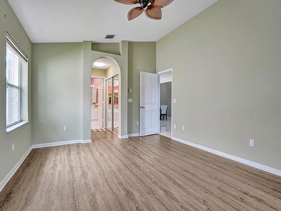 5th image of 22845 Barrister Dr