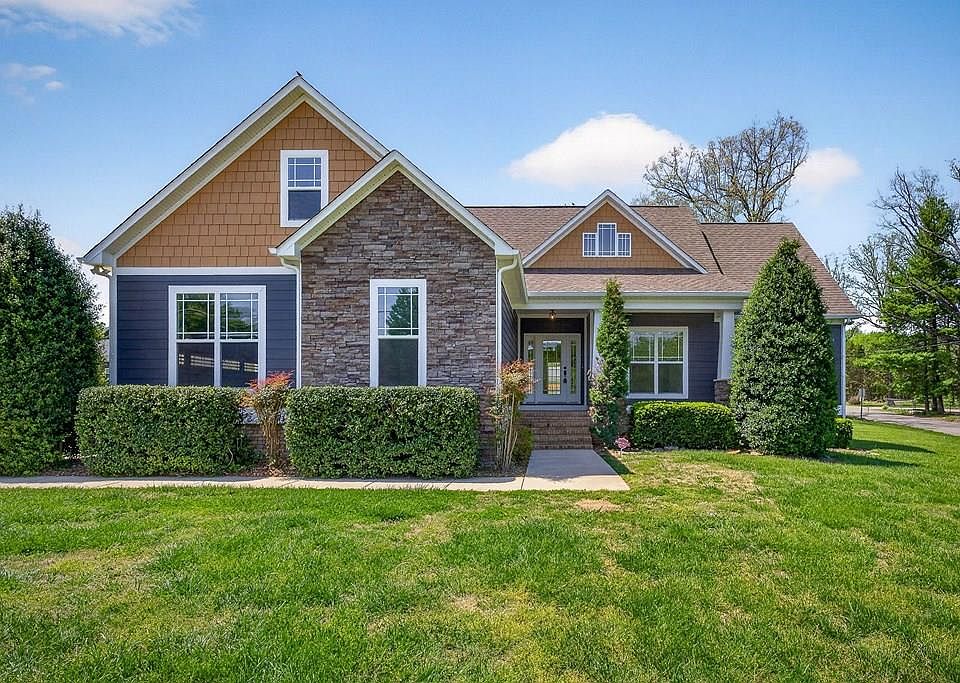 1st image of 4838 Edgebrook Dr