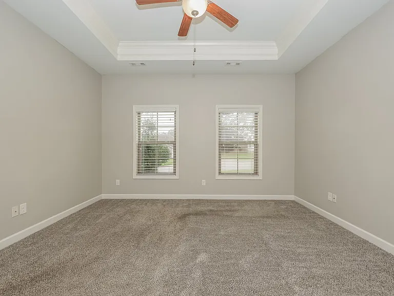 2237 Dale View Dr — Photo 10