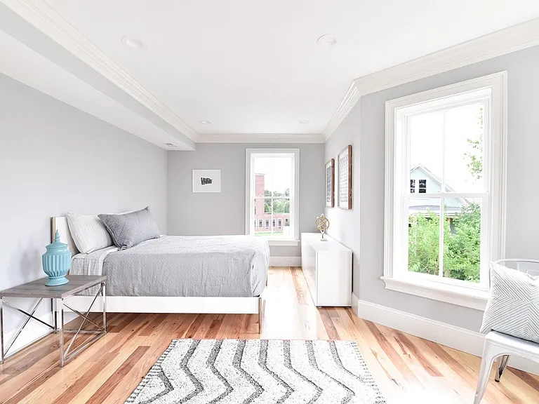 44 Evergreen St #4 — Photo 12