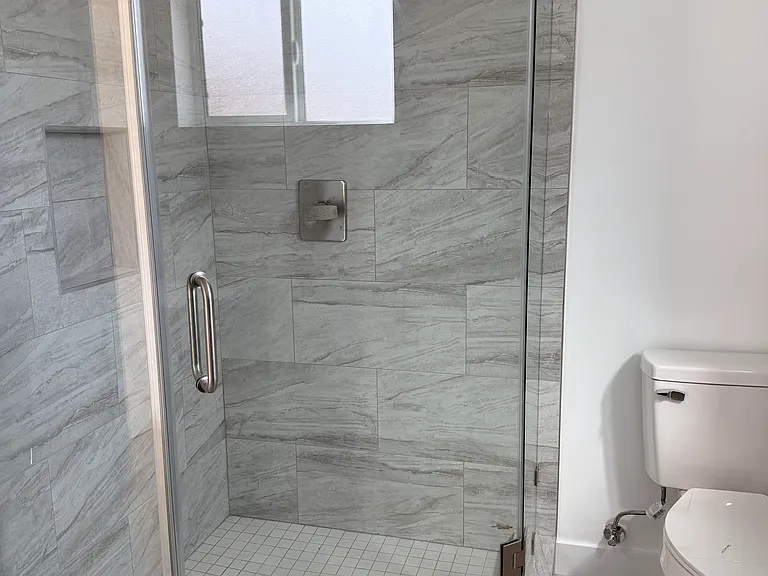 2024 7th Ave #2028-3/4 — Photo 13