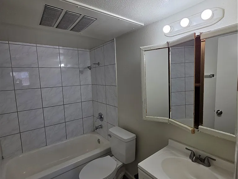 615 S Royal Crest Cir #10 — Photo 12