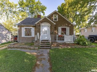 2212 Iowa Ave, Clinton, IA 52732