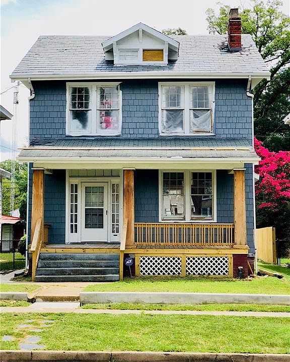 2nd image of 3115 Hanes Ave