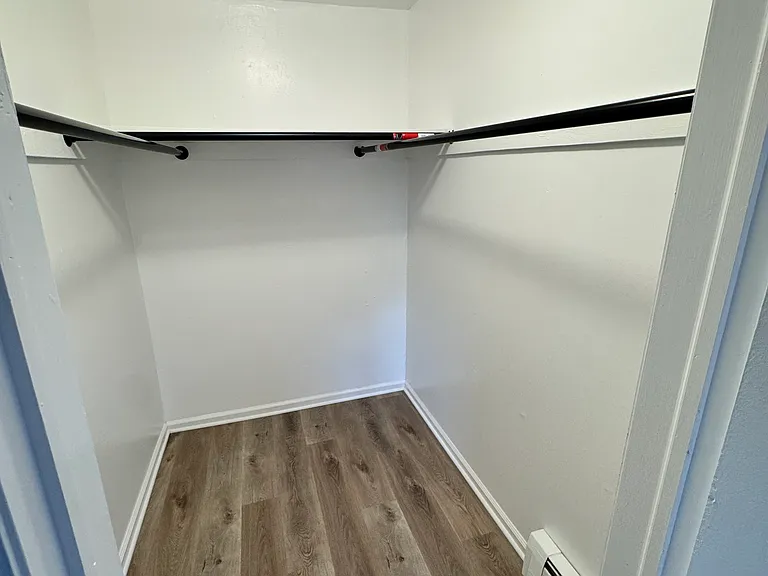 320 E Main St #1-B — Photo 8