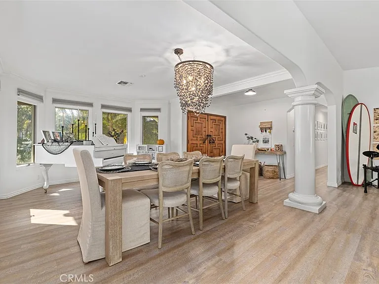 600 Cliff Dr — Photo 10