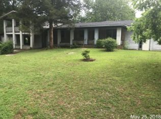 1020 Burnett Cir, Clanton, AL 35045