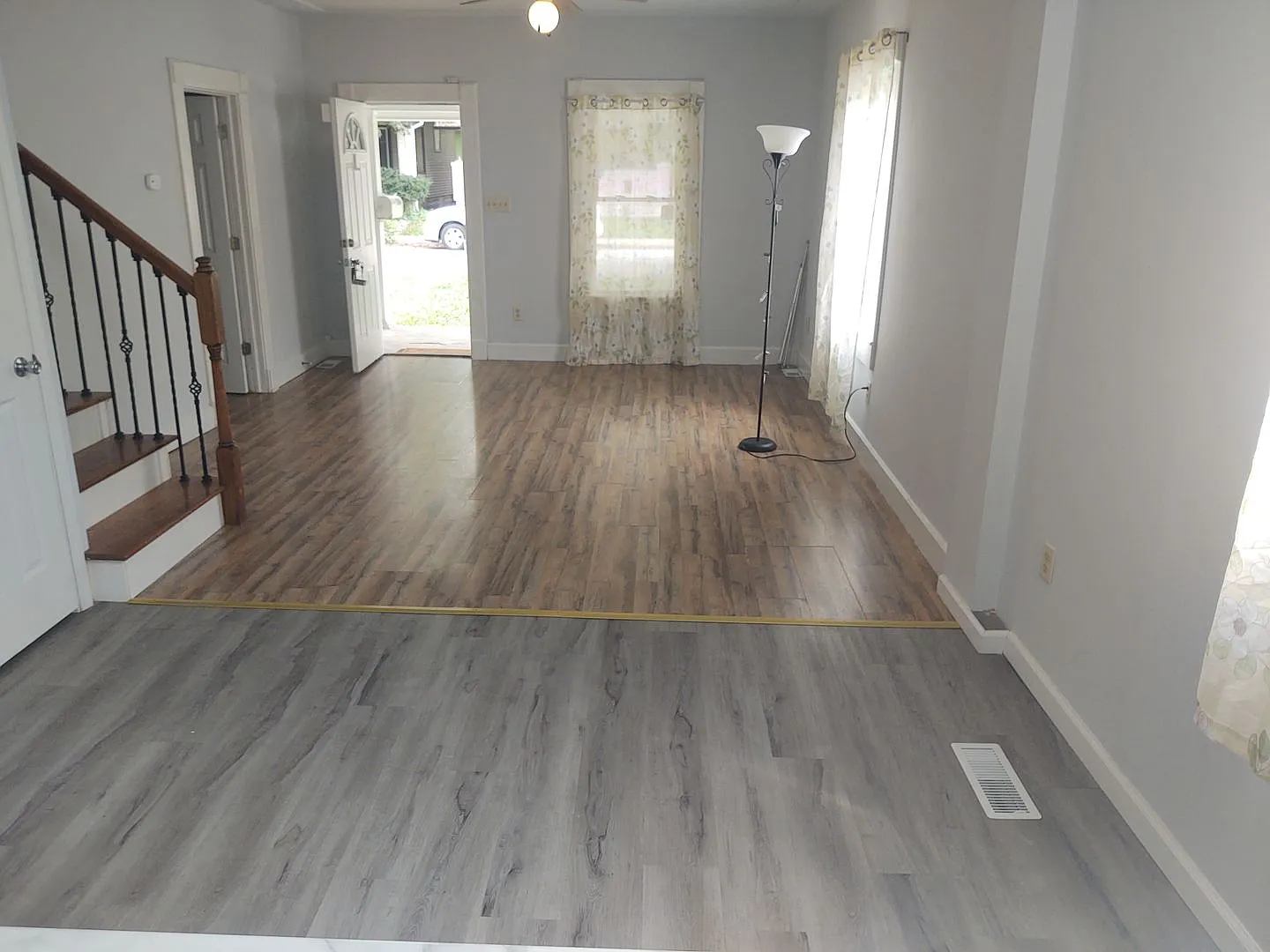 Beautifully Renovated 4-Bedroom Home Near Garfield Park — Photo 2