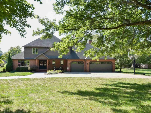 8840 McCutchan Pl, Evansville, IN 47725