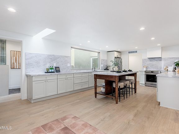 4th image of 18017 N EVERSON Drive