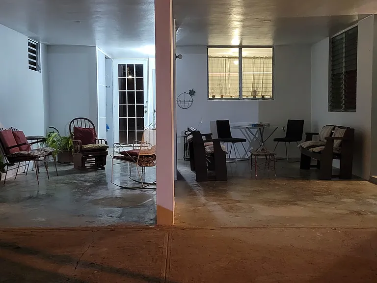 930 Calle Brillante — Photo 3