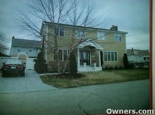 19 Anawan St, Dartmouth, MA 02747