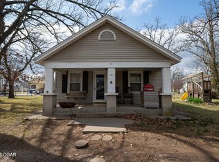 591 W Neosho St, Granby, MO 64844