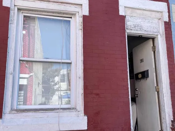 2811 N Mutter St, Philadelphia, PA 19133