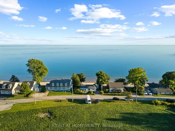 71 Lighthouse Dr, Haldimand County, ON N1A 2W6