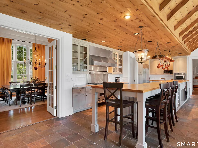 55 Bishop Ln — Photo 10