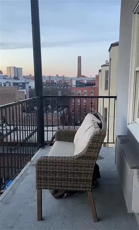 2 bed, 850 sqft, $4,250 — Photo 4