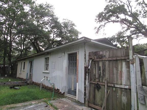 5th image of 2553 Farnell Dr