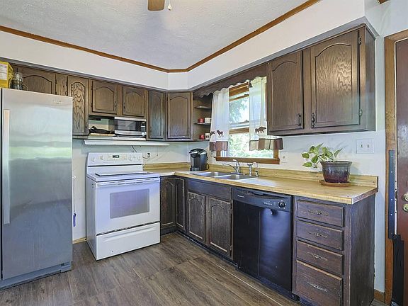 2nd image of 1225 Violet Rd