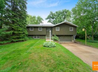5718 Dorsett Dr, Madison, WI 53711