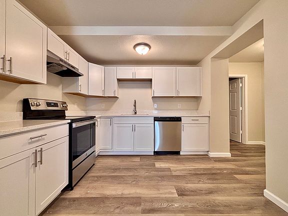 4th image of 3725 Avenue N #A