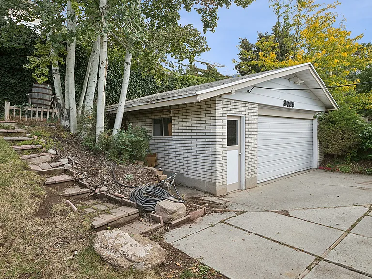 3485 S Fleetwood Dr — Photo 29