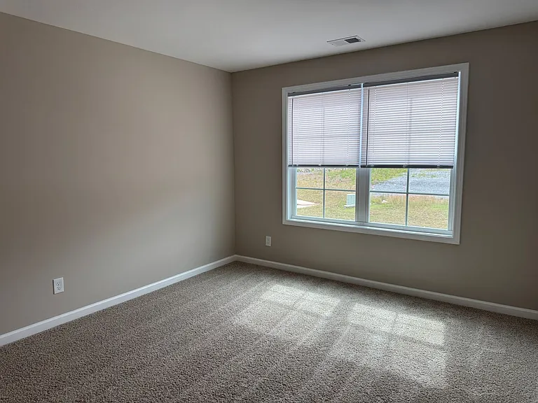 211 Mountaindale Dr — Photo 10