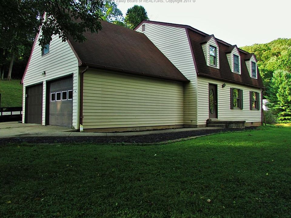 1st image of 111 Queens Ct