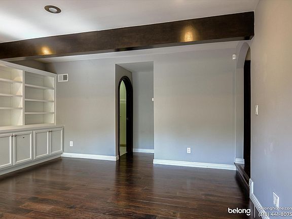 3rd image of 10135 Hollow Glen Cir