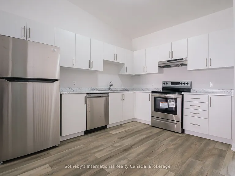 550 Grey St #29 — Photo 6