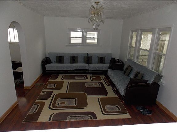 5th image of 1710 Leo St