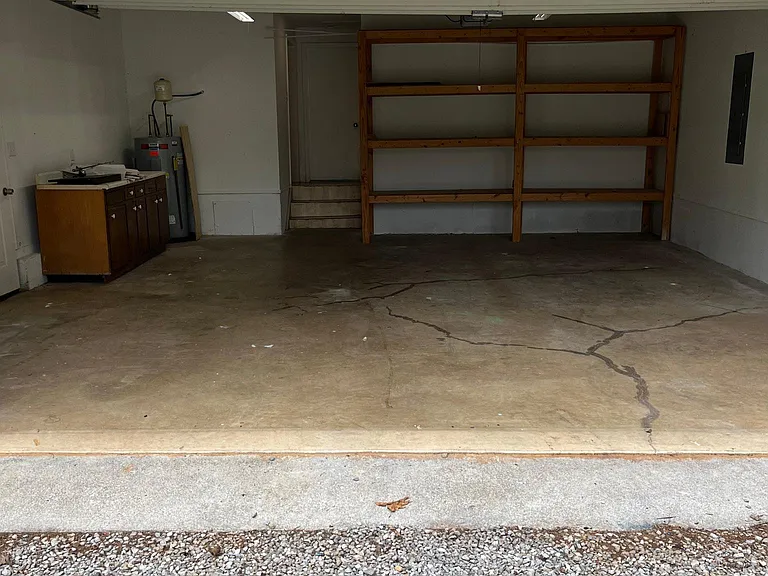 2809 Igou Ferry Rd — Photo 6