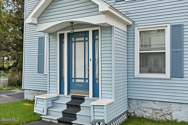 4th image of 1 Elmwood Avenue