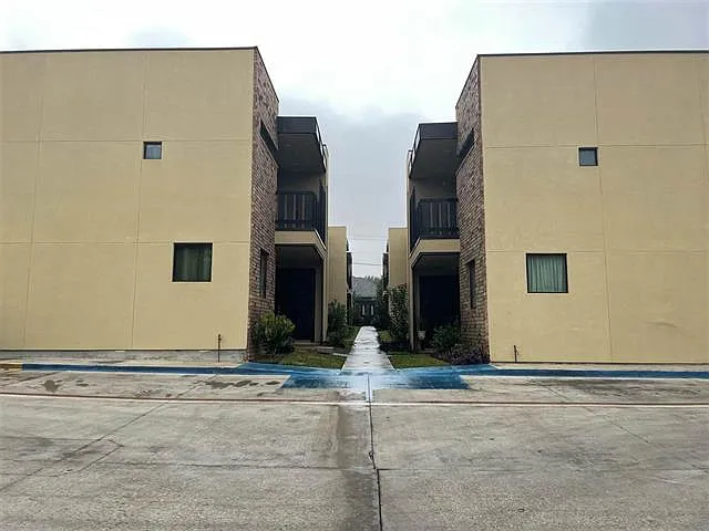 409 Shiloh Dr #1 — Photo 15