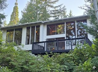 17612 NE 30th Pl #1, Redmond, WA 98052