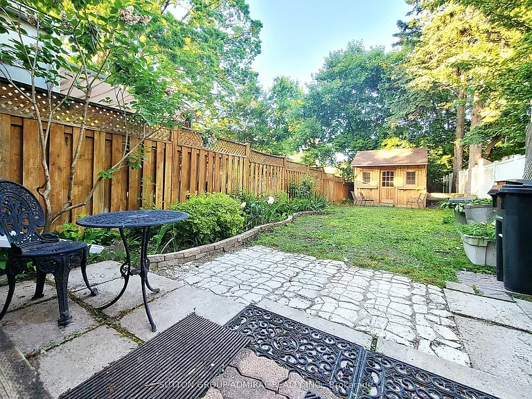 23 Kenworthy Ave — Photo 11