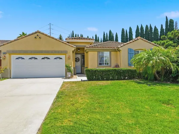 4901 Tropea St, Oceanside, CA 92057