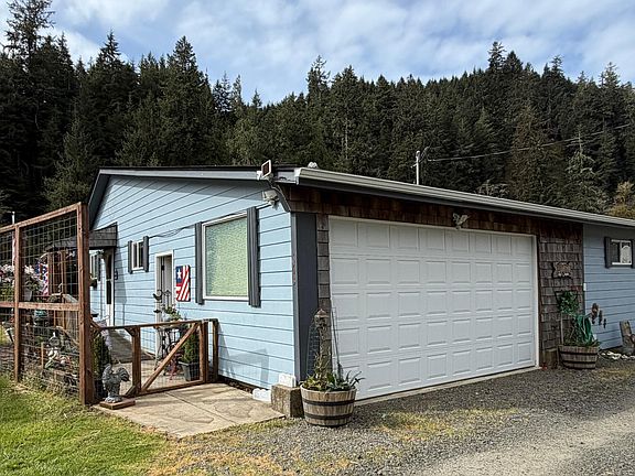 2nd image of 663 E Barclay Meadows Rd