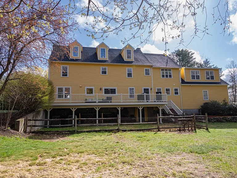 65 Kendall Hill Rd — Photo 2