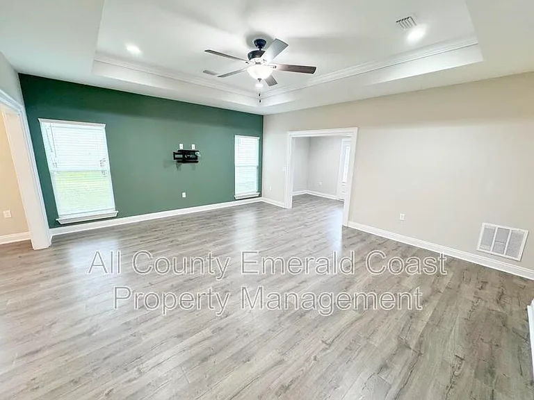 282 Magnolia St — Photo 13