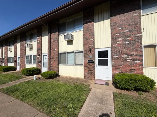 7326 Hazelcrest Dr, Hazelwood, MO
