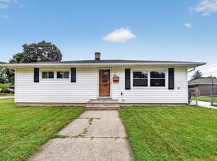2318 32nd STREET, Kenosha, WI 53140