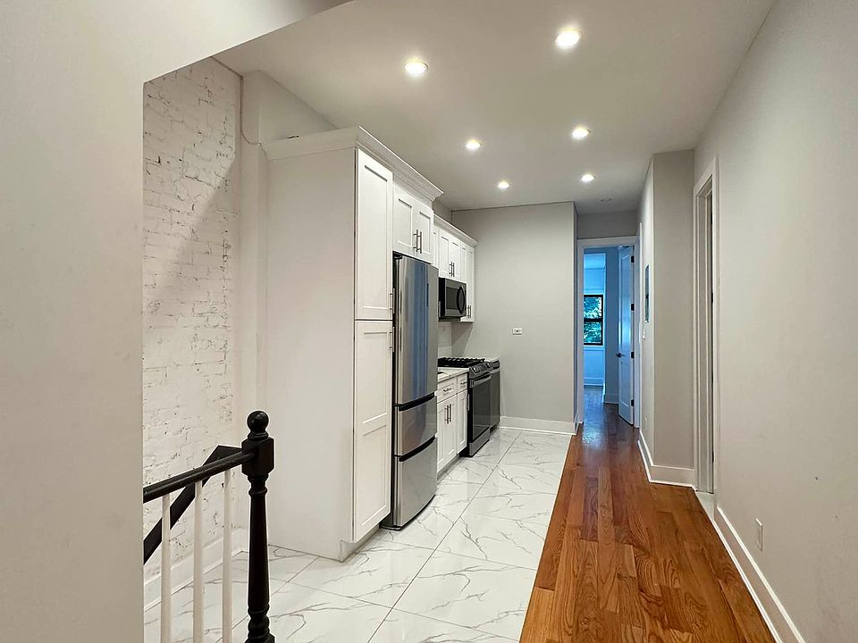 1st image of 490 Chauncey St #1G