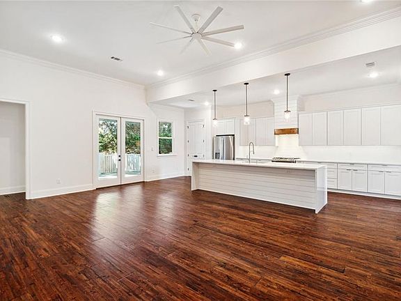 4th image of 1466 Granada Dr