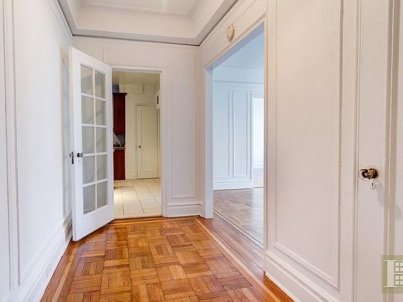 3rd image of 222 W 83rd St APT 3G