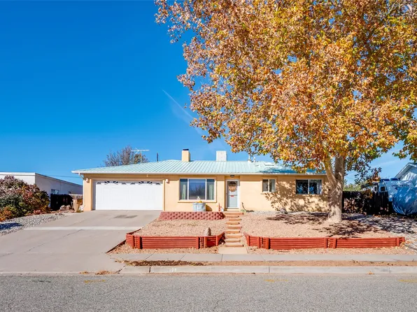 108 Aragon Ave, Los Alamos, NM 87547