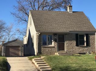 2027 S 97th St, West Allis, WI 53227