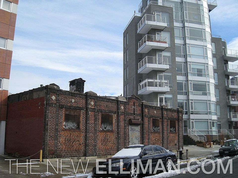 1st image of 493 Leonard St