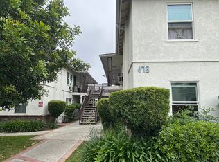 476 E Woodbury Rd #12, Pasadena, CA 91104