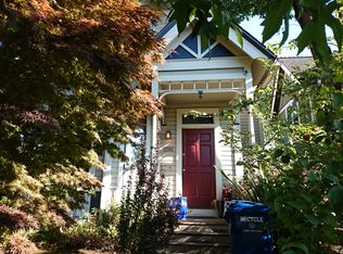 2202 E John St, Seattle, WA 98112